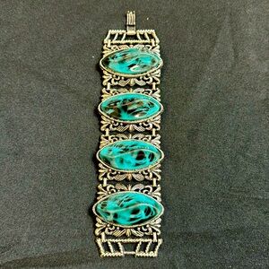 Silver colored bracelet